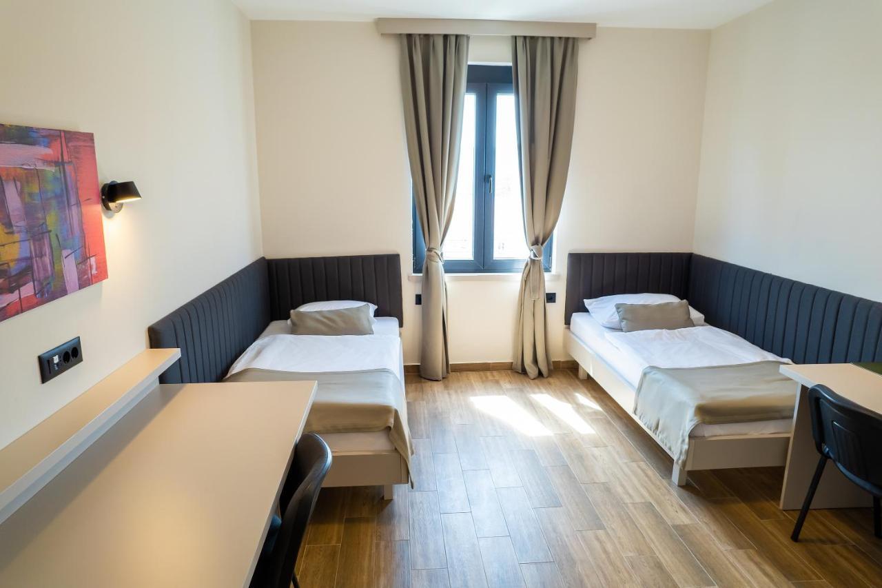 Hotel Verde Podgorica Kültér fotó